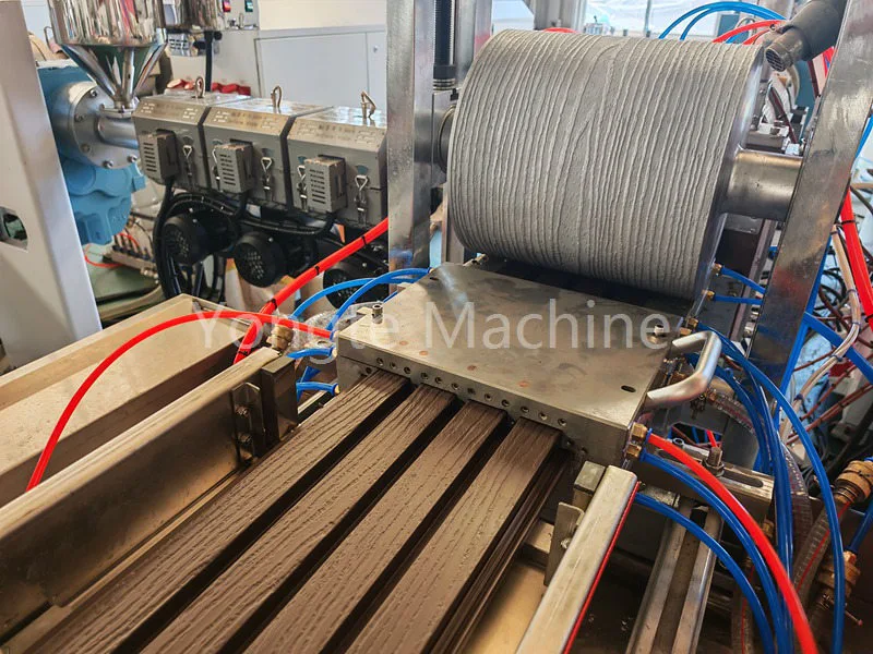 Quale materiale può essere utilizzato nella macchina Yongte WPC?