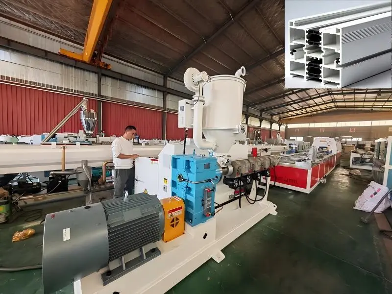 Macchina per profili per porte e finestre in ABS