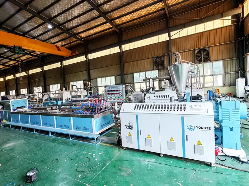 4 Cavity Plastic Profile Extrusion Line