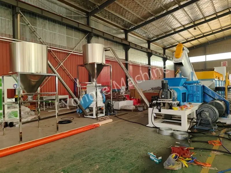 Macchina per il riciclaggio dei rifiuti di plastica dell'India