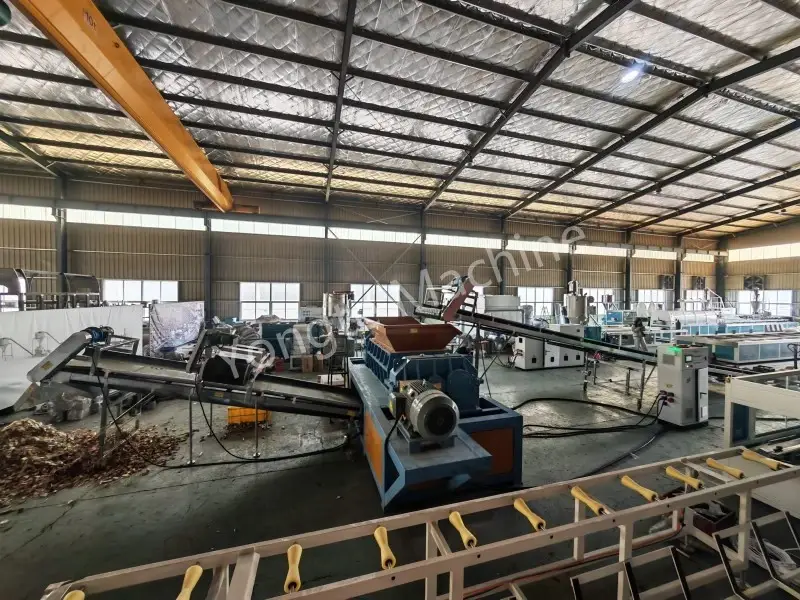 Impianto di riciclaggio di pallet in legno del Kuwait