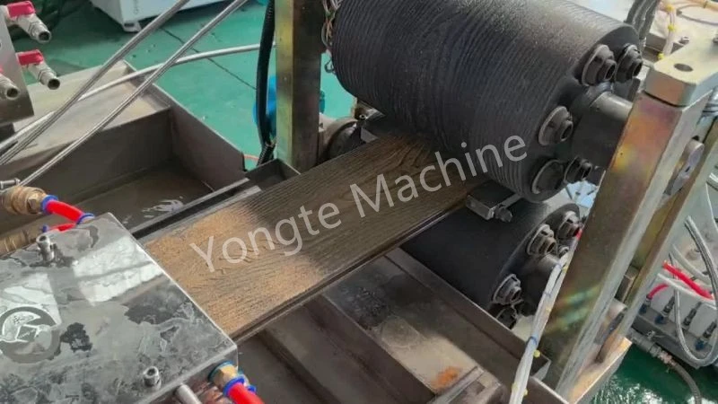 Impianto di produzione di decking WPC per cliente europeo - Soluzione innovativa di riciclaggio di PCB