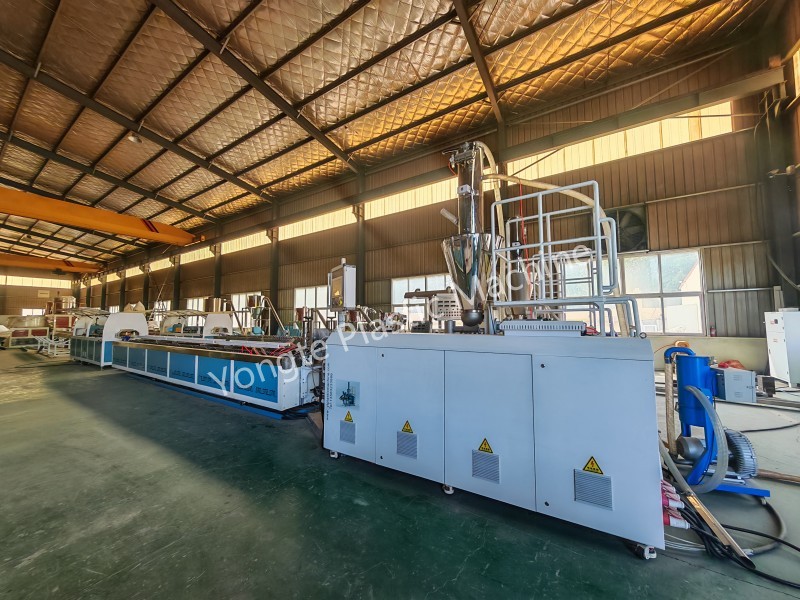 Linea di estrusione WPC